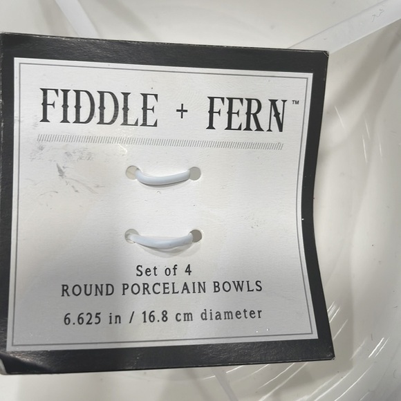 Round porcelain bowls- set of 8 - Picture 5 of 7